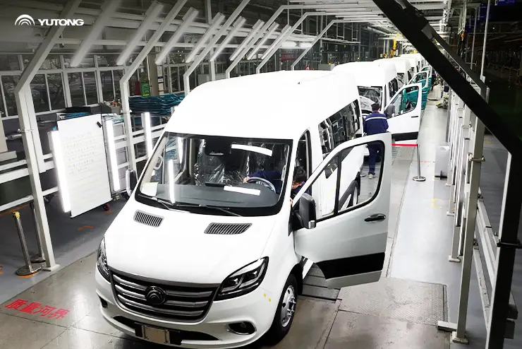 500 unidades do modelo totalmente novo de furgão V6 da Yutong foram enviadas para ade América Latina
