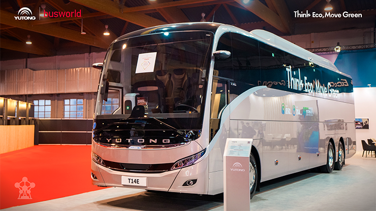 Yutong lança tecnologia EV Long-Life na Busworld Europe 2025 e conquista sete grandes prêmios