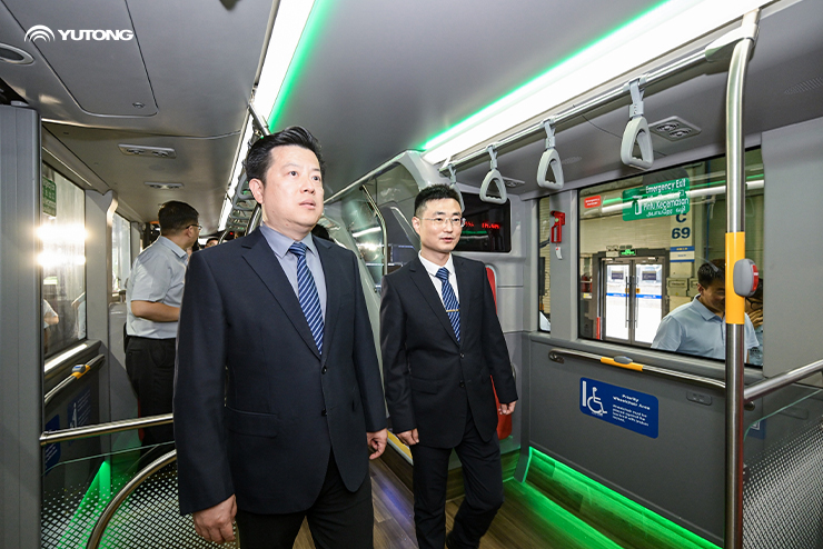 O autocarro elétrico de dois andares U12DD de nova geração da Yutong faz uma estreia maravilhosa!